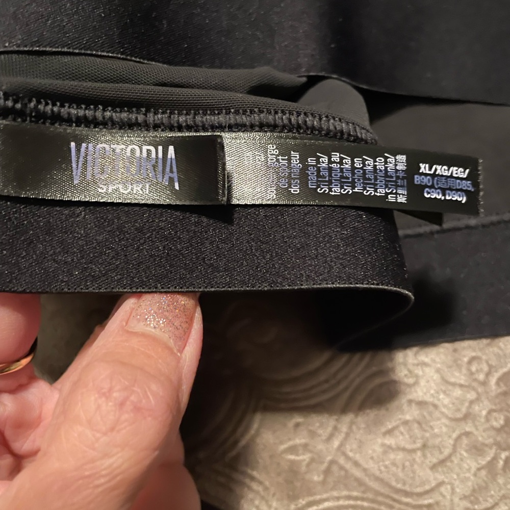 Pink Victoria’s Secret Black Racerback Sports Bra 🖤❤️ - Picture 3 of 3
